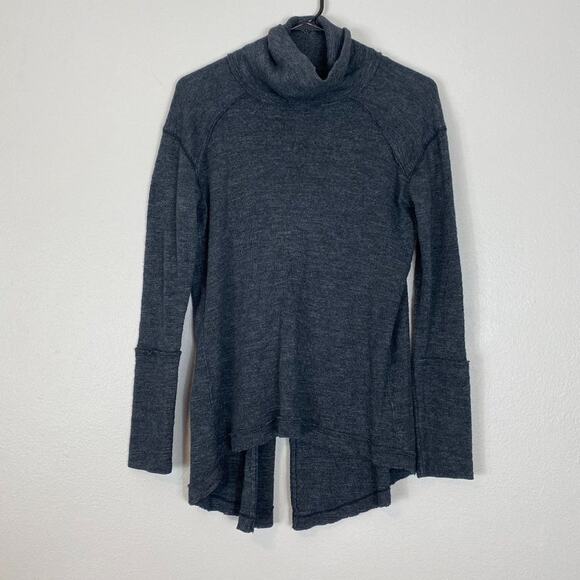Free People Split Back Turtleneck Top Size Small - Picture 2 of 9